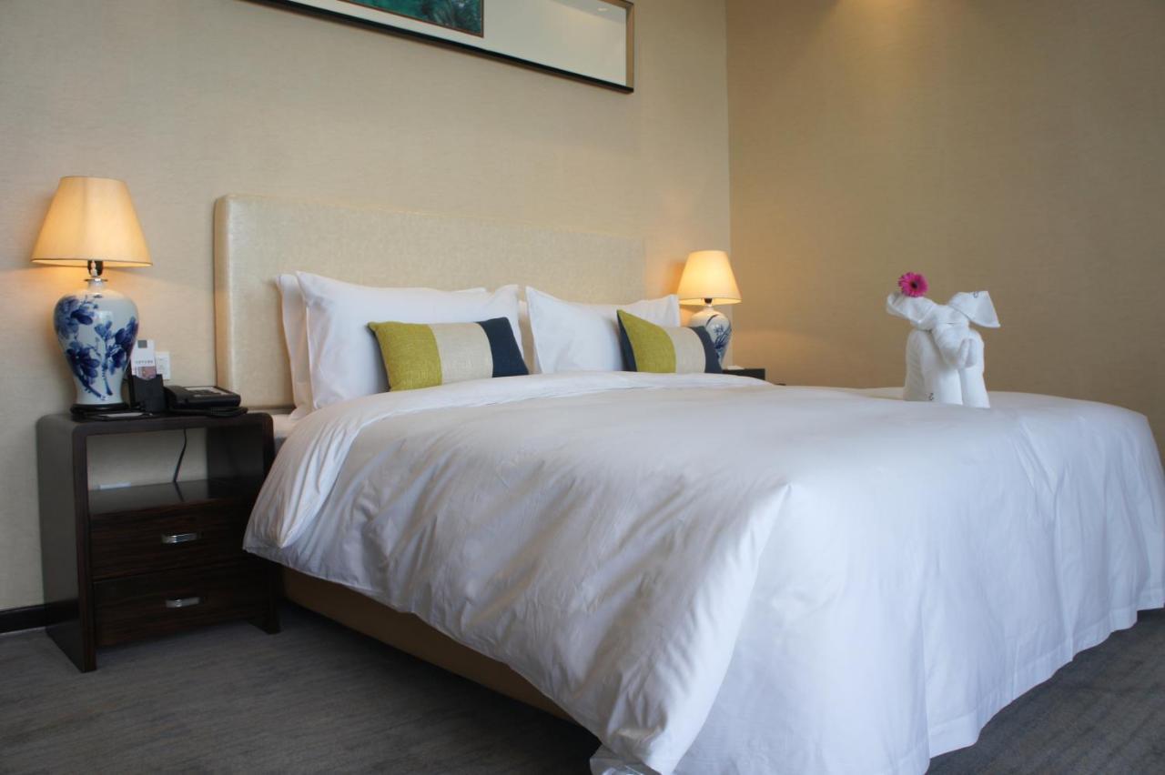 Rosedale Hotel & Resorts Suzhou Суджоу Екстериор снимка