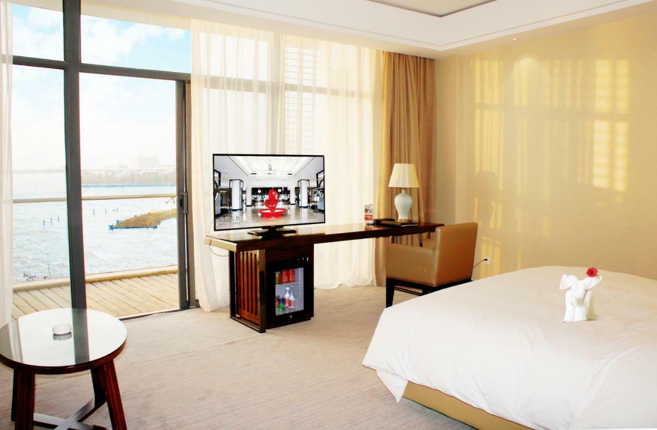 Rosedale Hotel & Resorts Suzhou Суджоу Екстериор снимка