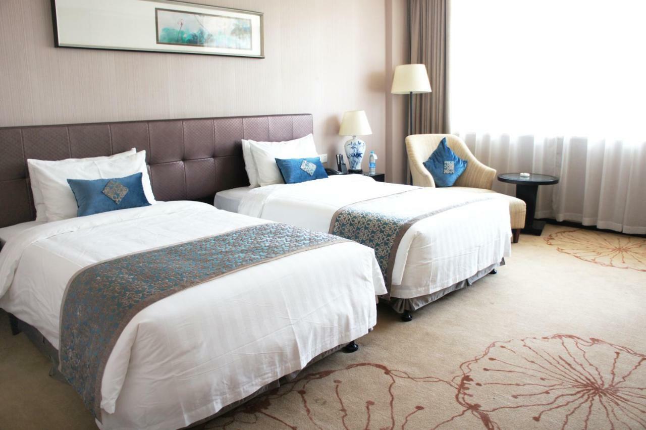 Rosedale Hotel & Resorts Suzhou Суджоу Екстериор снимка
